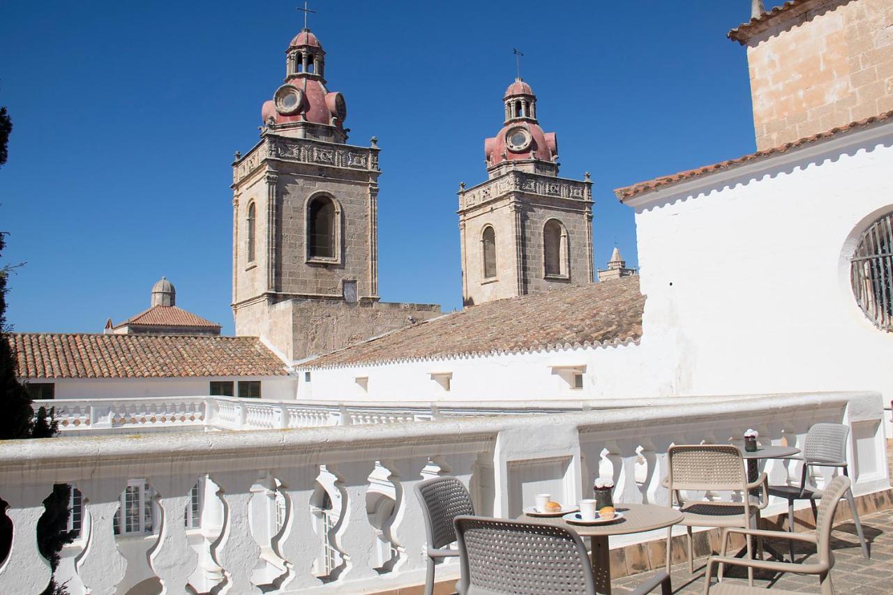 Grupoandria El Claustre De Ciutadella - Hospederia Hostel Exterior foto
