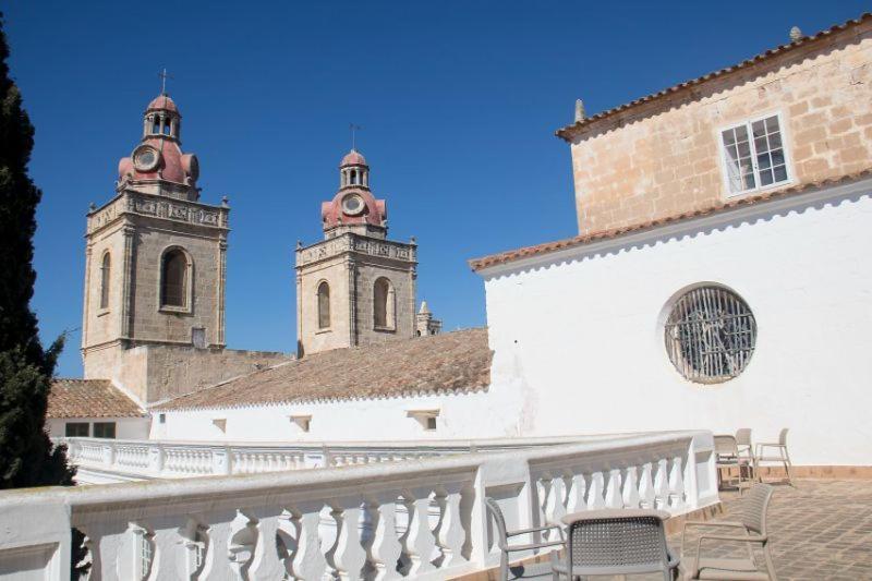 Grupoandria El Claustre De Ciutadella - Hospederia Hostel Exterior foto